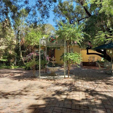 Avondrust Guest House Graaff-Reinet Exterior foto