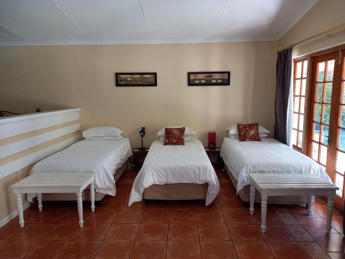 Avondrust Guest House Graaff-Reinet Exterior foto